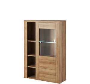 LARITA dub riviera 44, vitrína