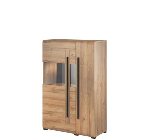 TASHIA dub grandson 42, vitrína